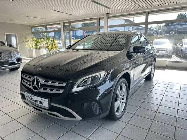Mercedes-Benz GLA 220 CDI / d 4Matic*PDC*Kamera*SHZ*Tempomat*