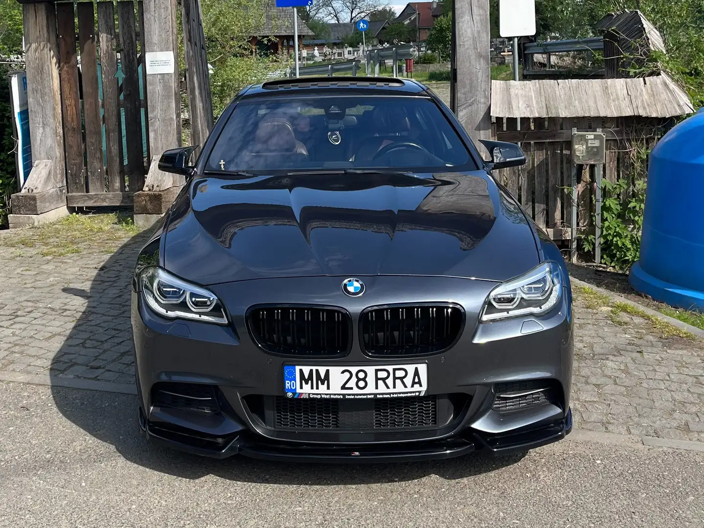 BMW 530 530d 258 ch M Sport Gris - 1