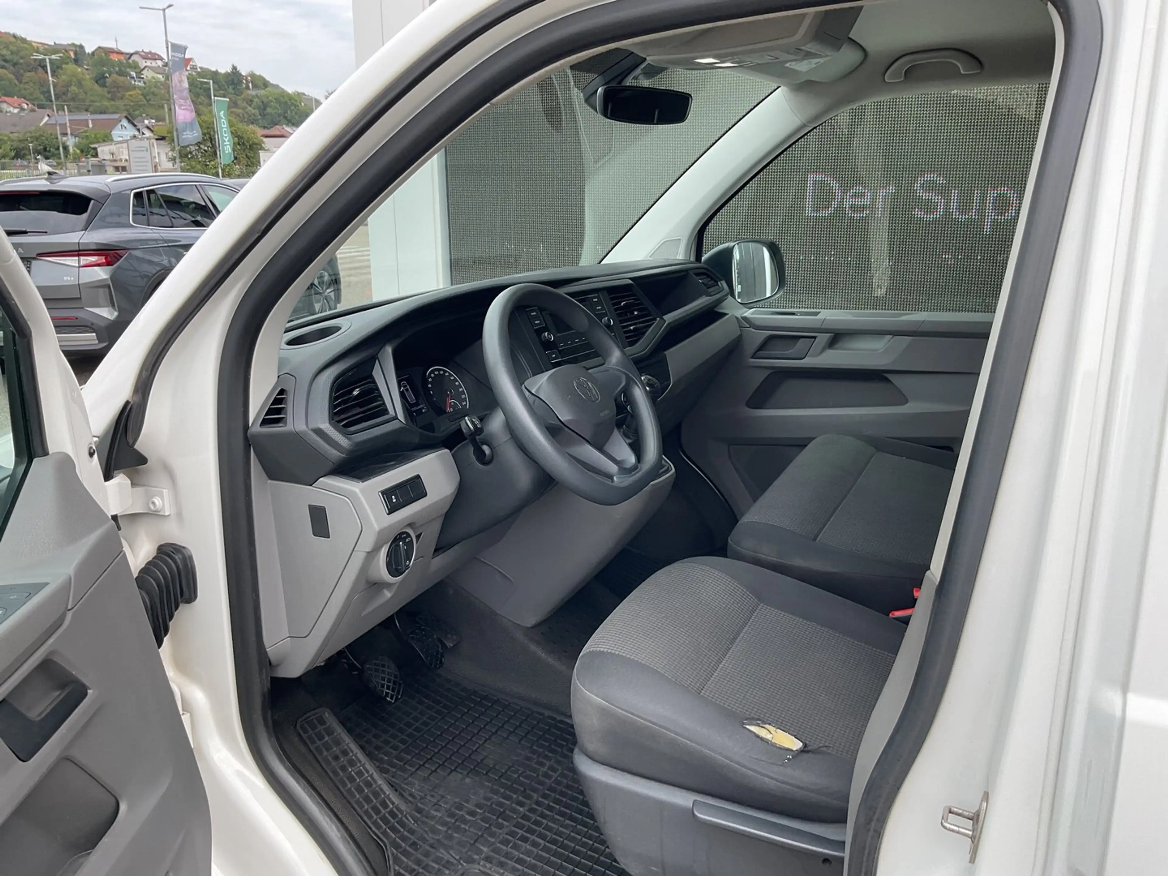 Volkswagen T6.1 Transporter VW Transporter T6.1 Kastenwagen Entry TDI — photo 9