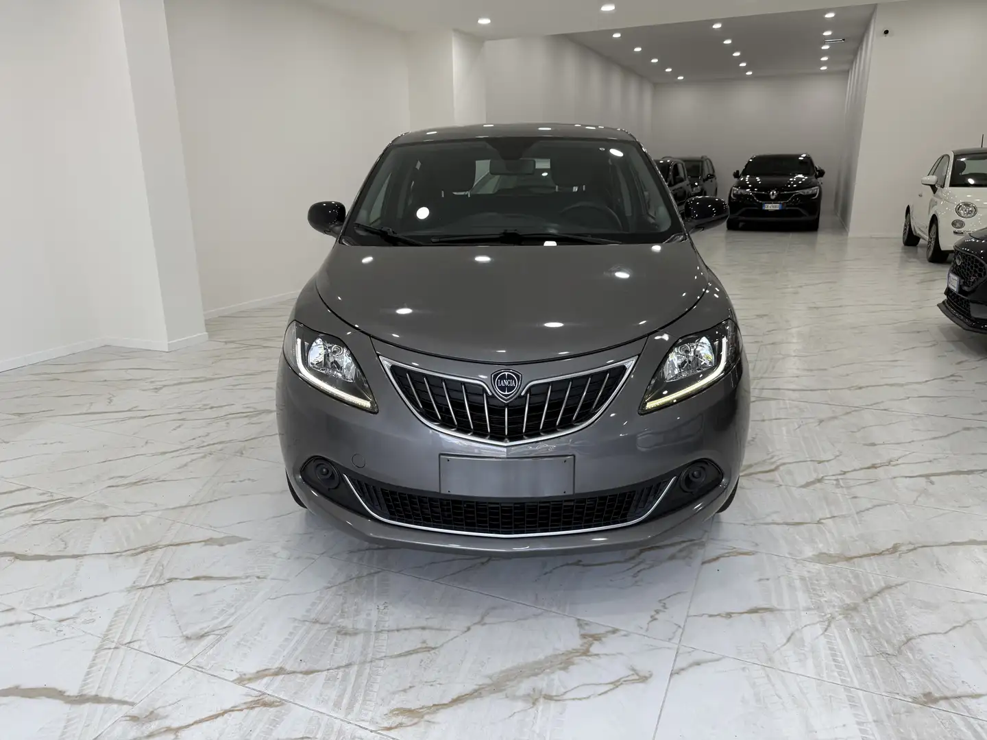 Lancia Ypsilon Ypsilon 1.0 firefly hybrid Silver Plus s Grigio - 1