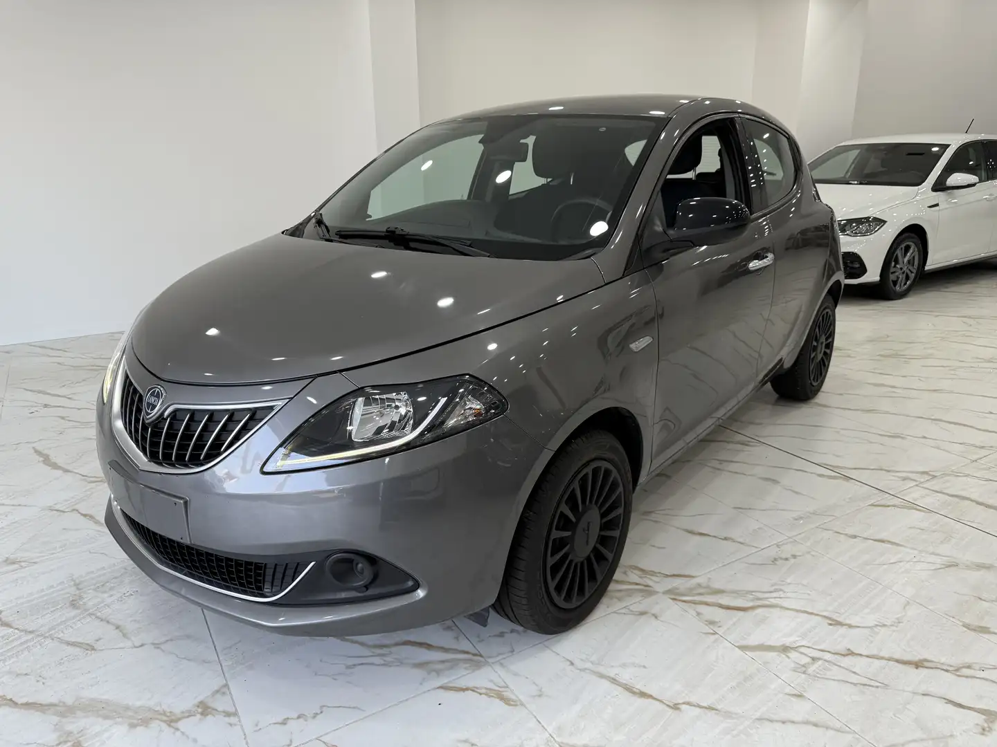 Lancia Ypsilon Ypsilon 1.0 firefly hybrid Silver Plus s Grigio - 2