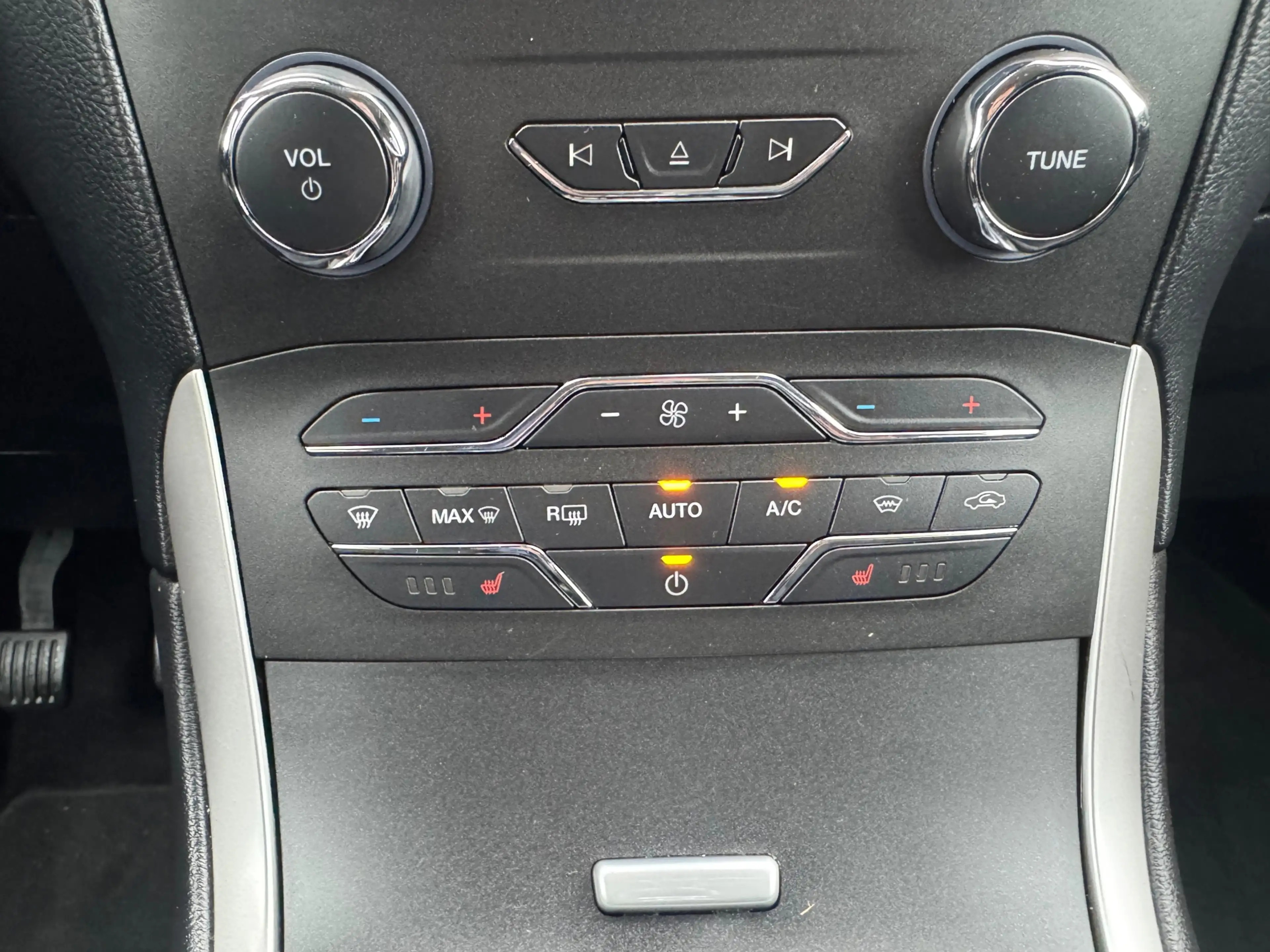 Ford S-Max 1.5 Titanium 7p. Airco,Stoelverwarming,Parksensore — photo 26