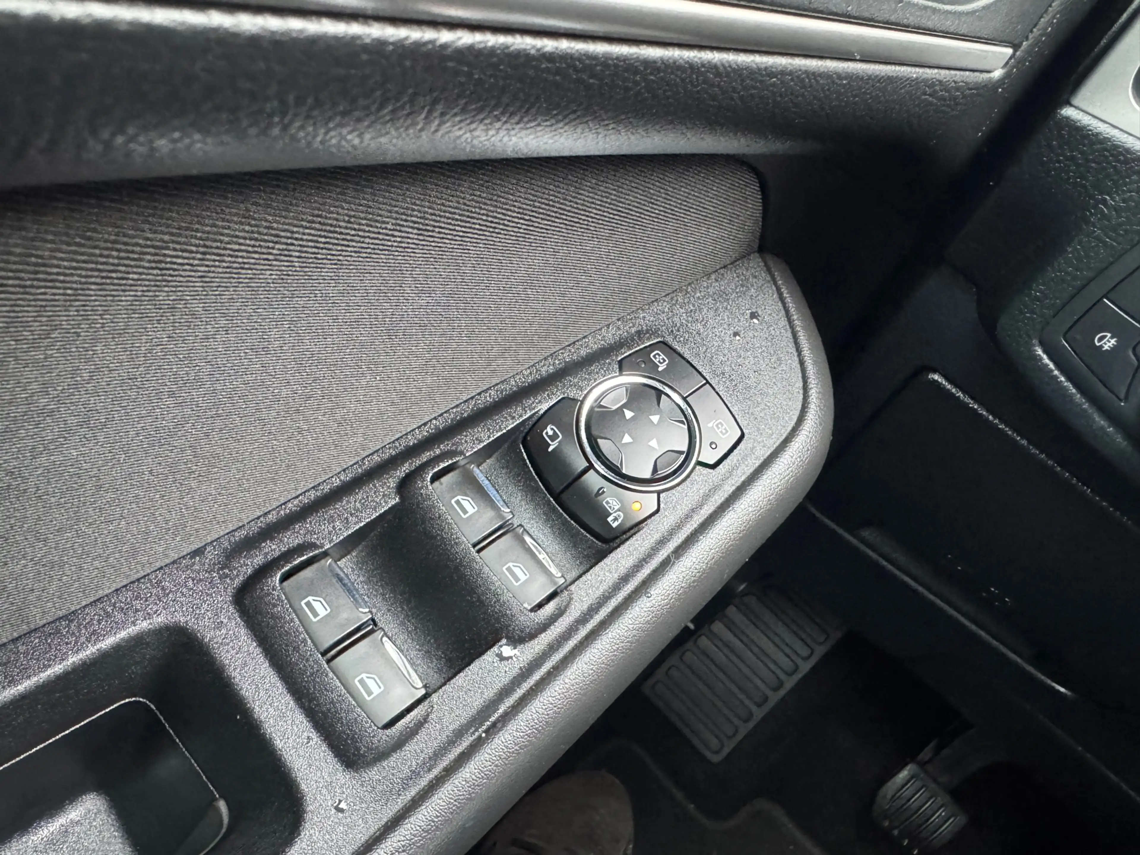 Ford S-Max 1.5 Titanium 7p. Airco,Stoelverwarming,Parksensore — photo 24