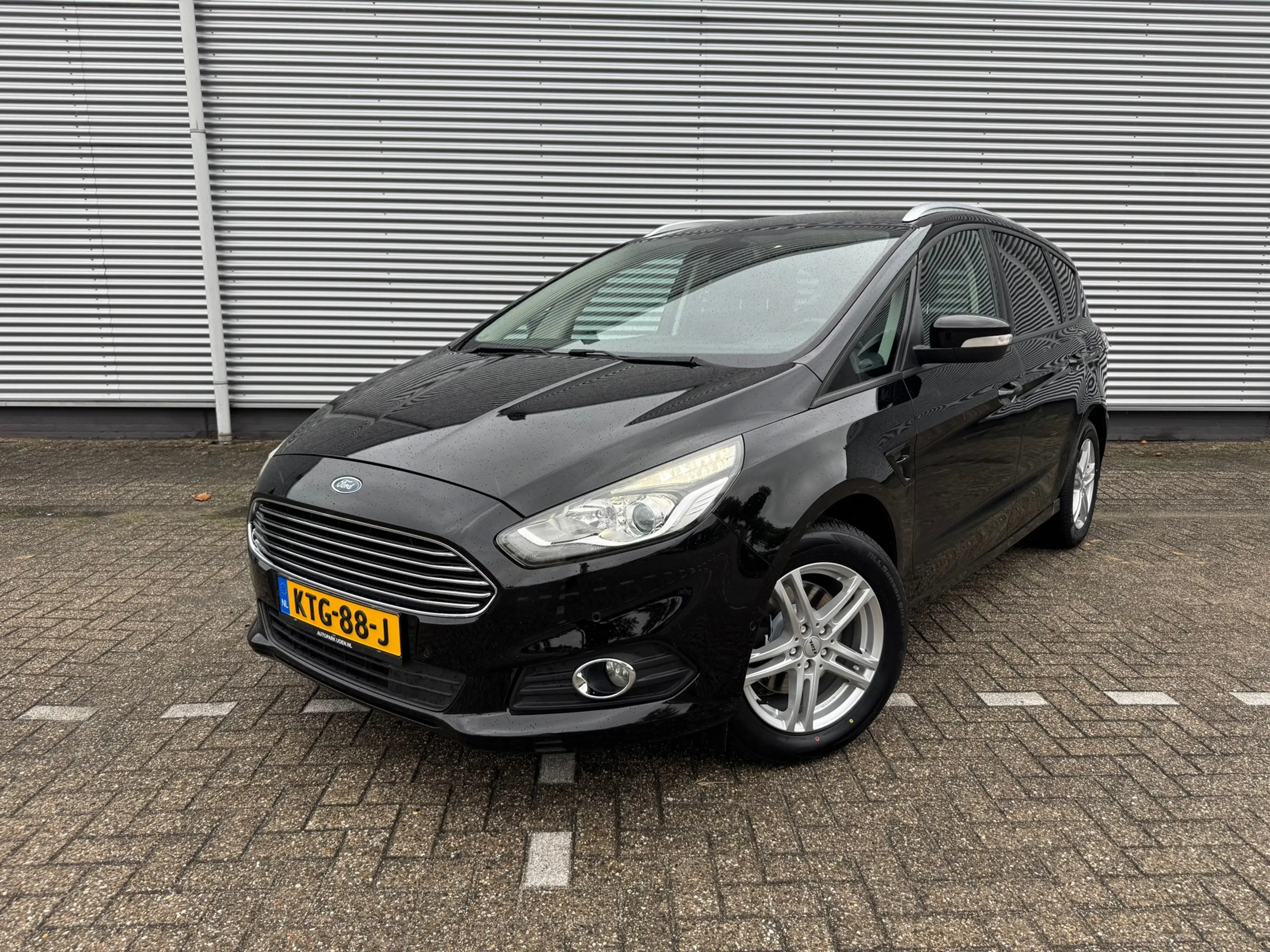 Ford S-Max 1.5 Titanium 7p. Airco,Stoelverwarming,Parksensore