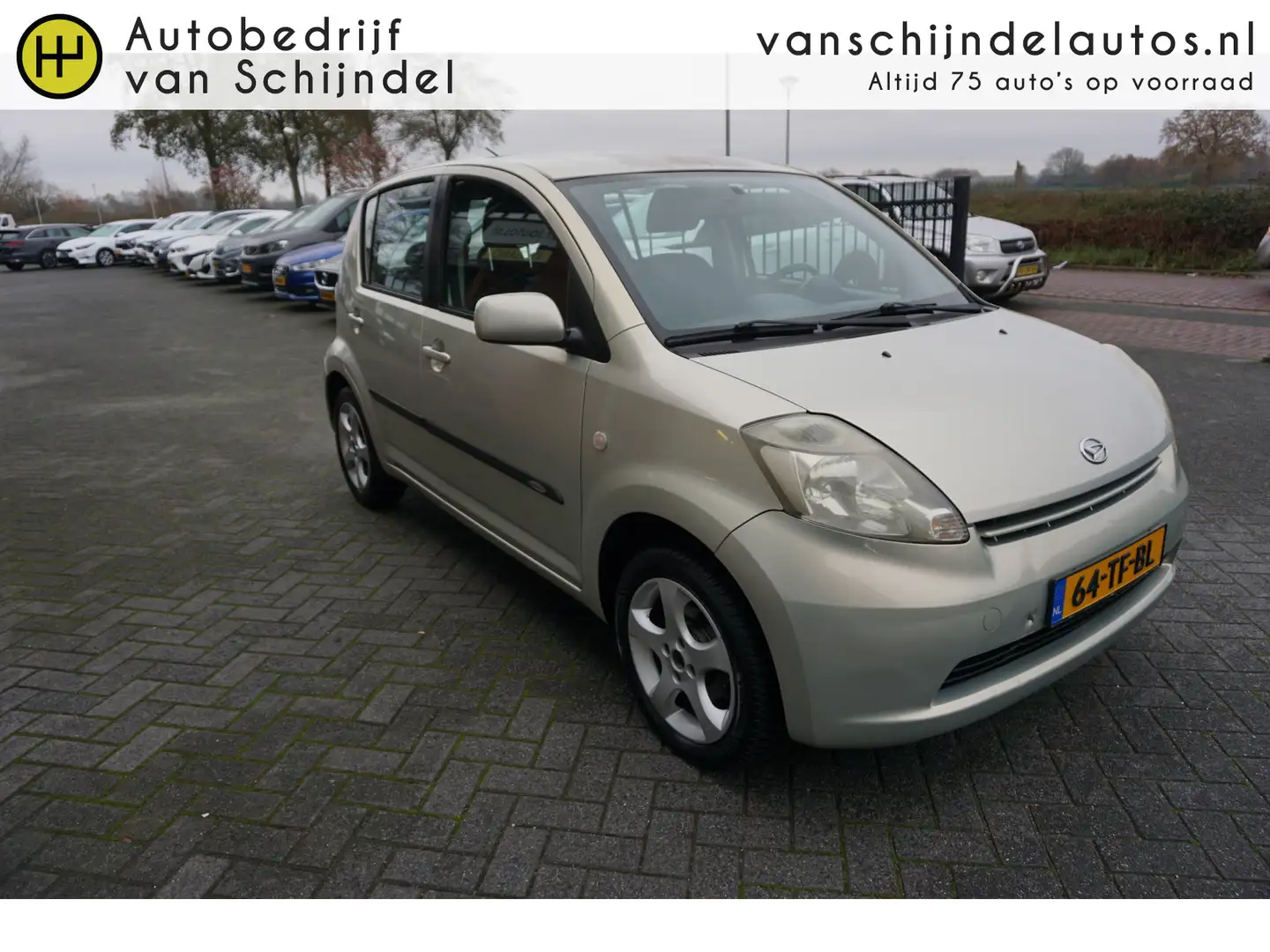 Daihatsu Sirion 2 1.3-16V COMFORT 5 DEURS MET AIRCO 4X ZGAN ALL SE Beige - 1
