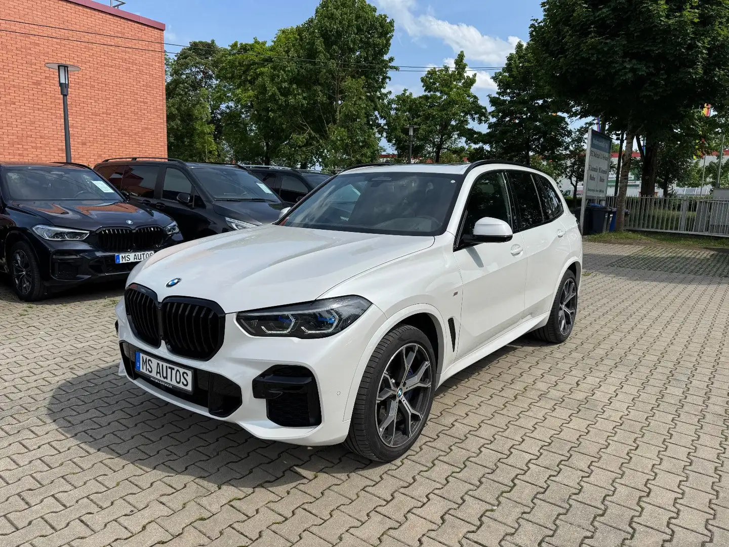 BMW X5 xD30 d MSport*Panorama*7Sitze*Massage*Laser Blanc - 1