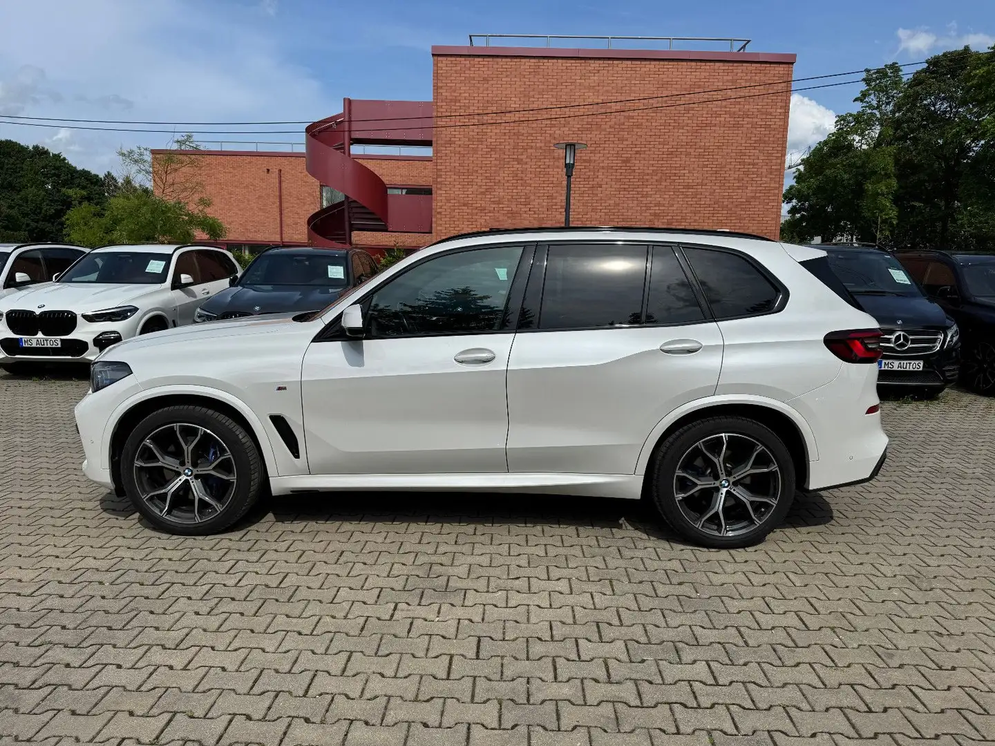 BMW X5 xD30 d MSport*Panorama*7Sitze*Massage*Laser Blanc - 2