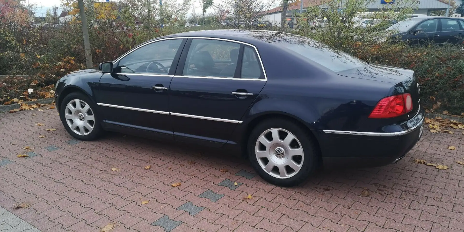 Volkswagen Phaeton Phaeton V8 LPG Benzin 4MOTION Automatik (5 Sitzer) Blu/Azzurro - 1