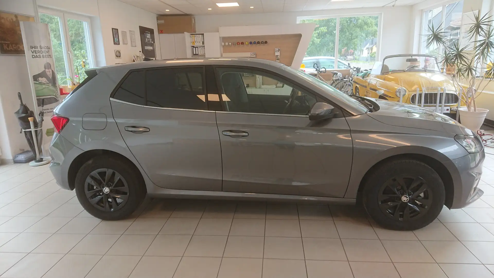 Skoda Fabia Top-Selection DSG Grau - 2