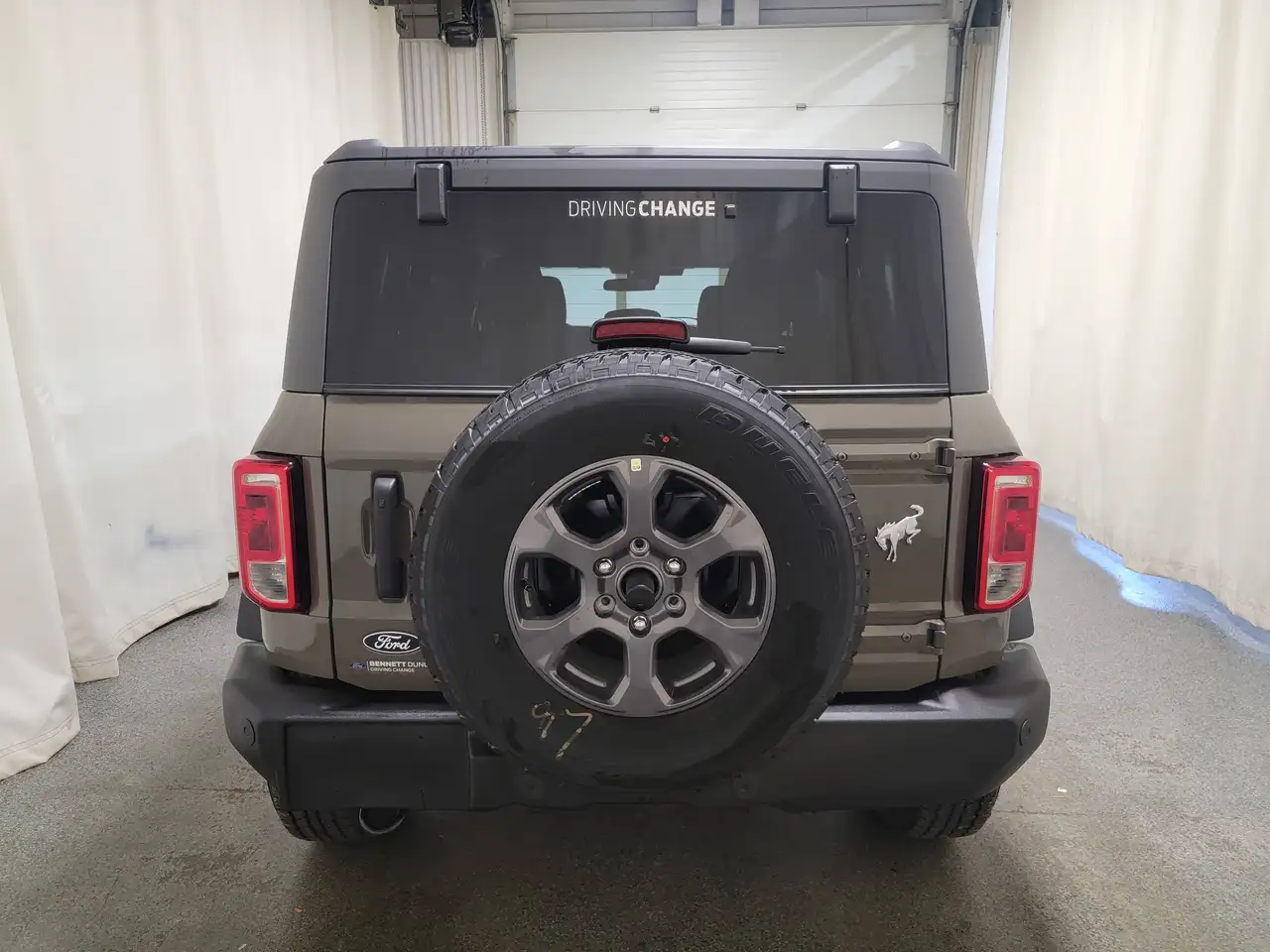 Ford Bronco снимка Ford Bronco