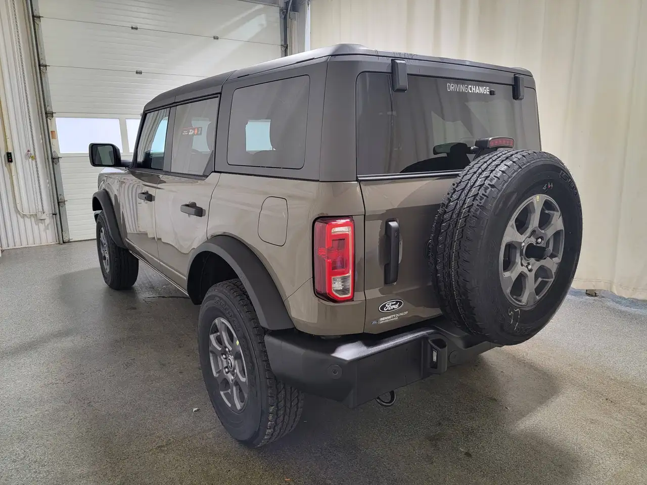 Ford Bronco снимка Ford Bronco