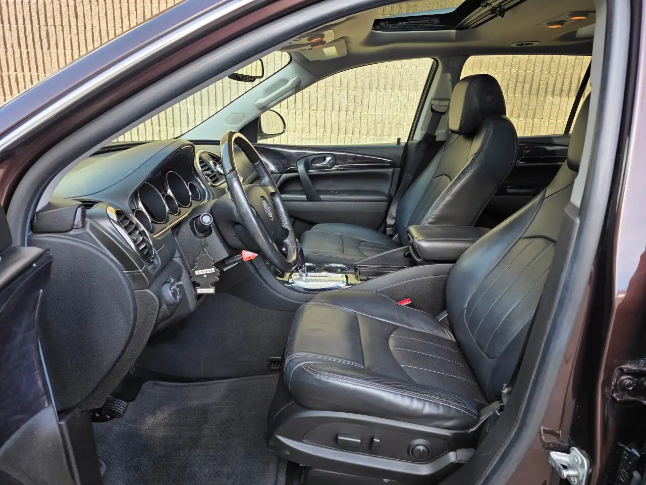 Buick Enclave photo Buick Enclave