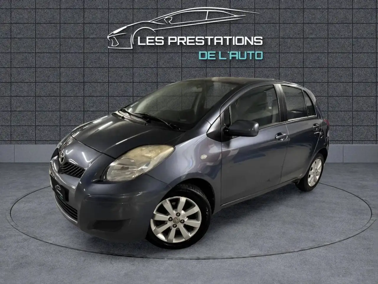 Toyota Yaris II 90 D-4D Confort 5p