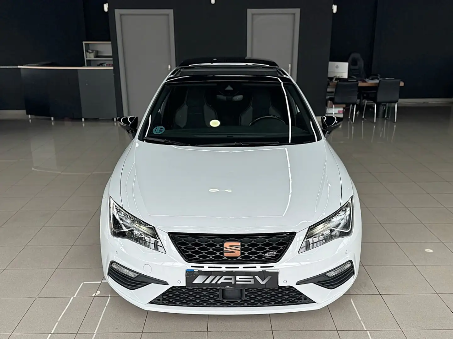 SEAT Leon ST 2.0 TSI S&S Cupra DSG7 290 Blanc - 2