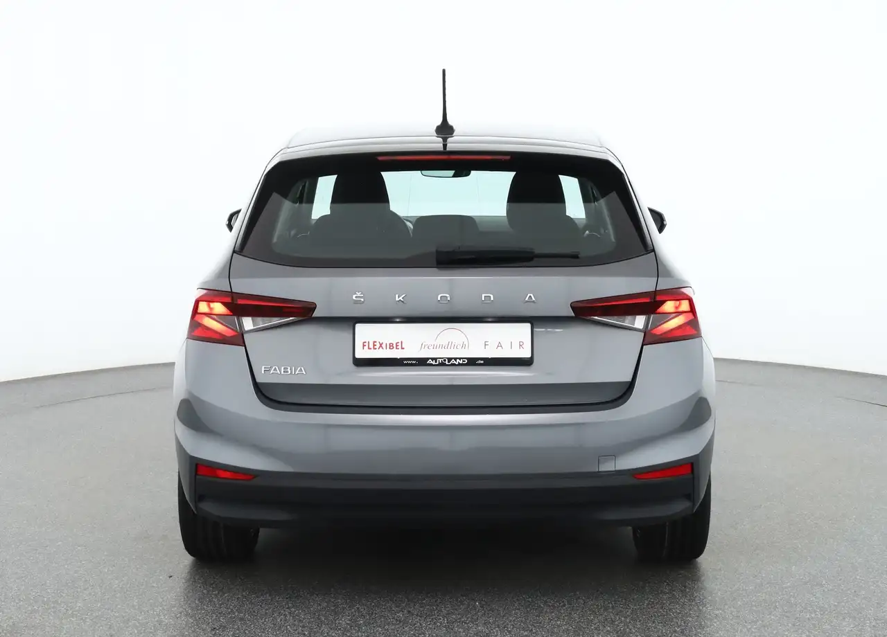 Skoda Fabia 1.0 MPI Ambition LED SmartLink Klimaaut., миниатюра 4