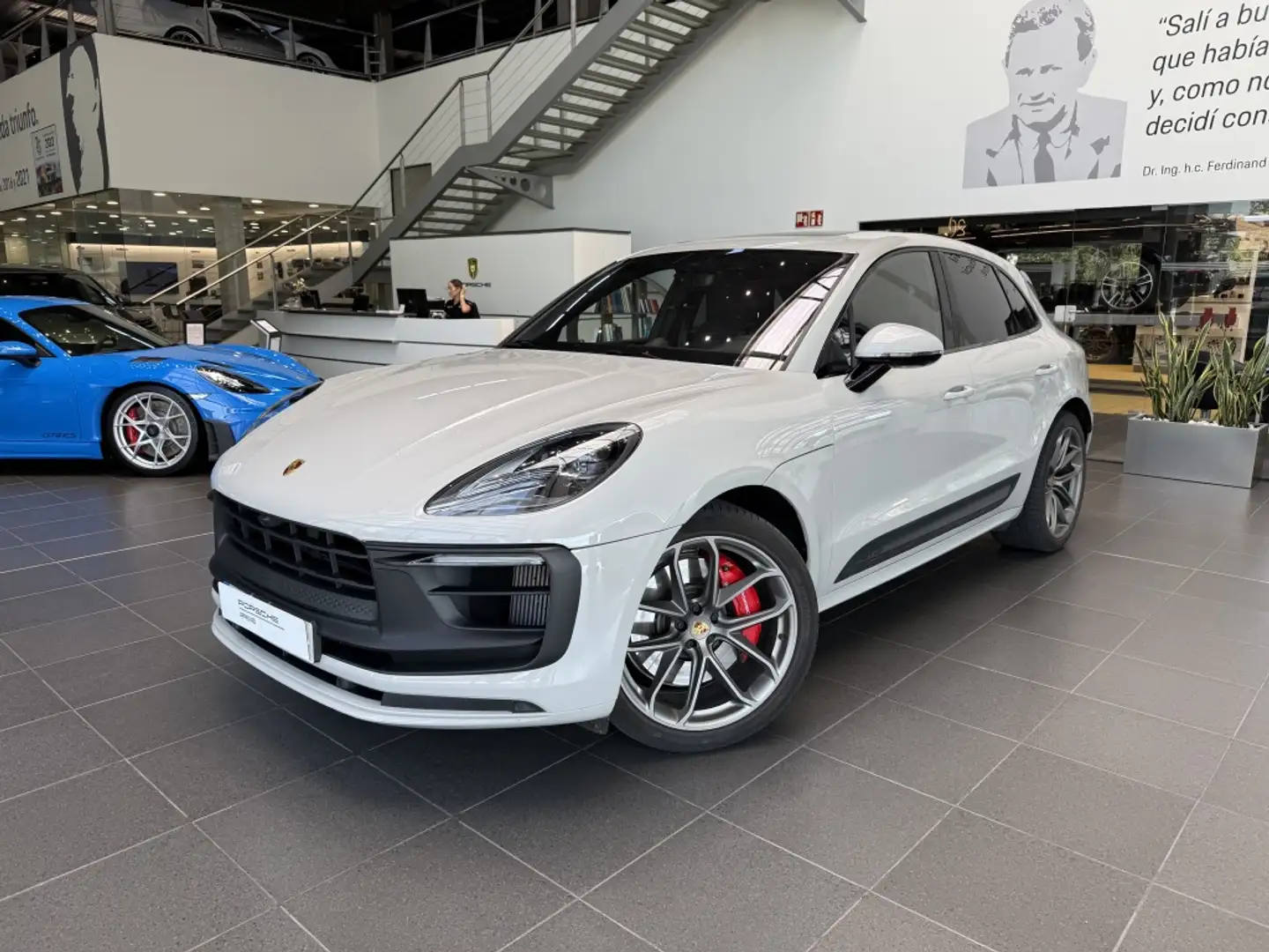 Porsche Macan GTS Aut. Beige - 1
