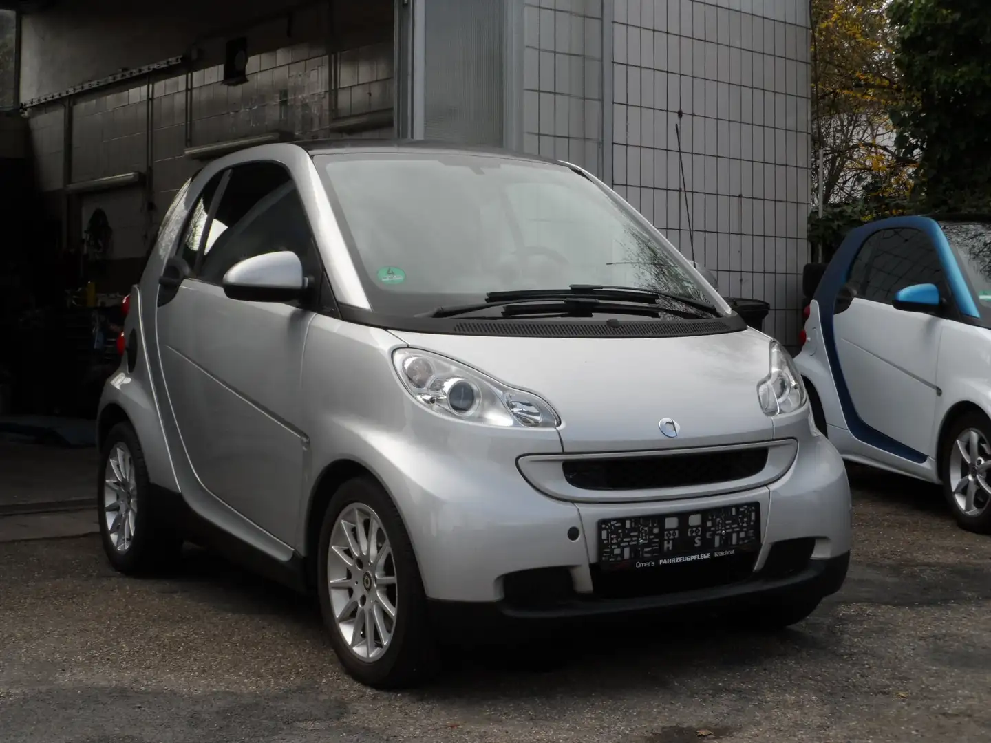 smart forTwo coupe softouch passion micro hybrid drive Silber - 1