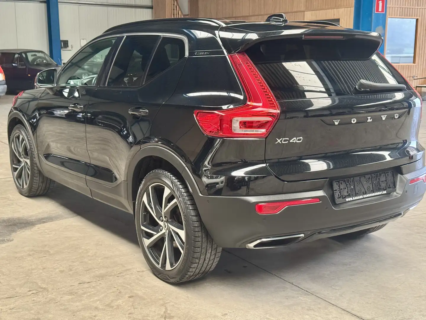 Volvo XC40 XC40 2.0 D4 AWD R-Design Geartronic - 2