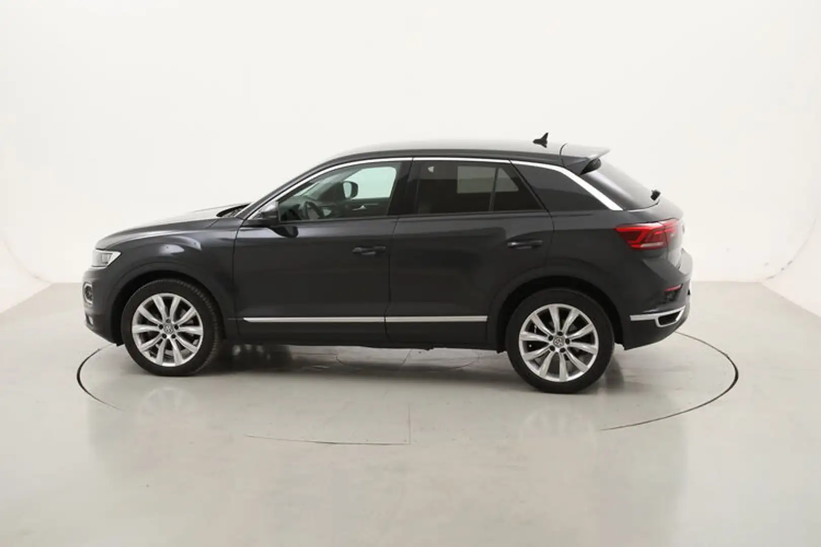 Volkswagen T-Roc Advanced DSG 2.0 Diesel 150CV Grigio - 2