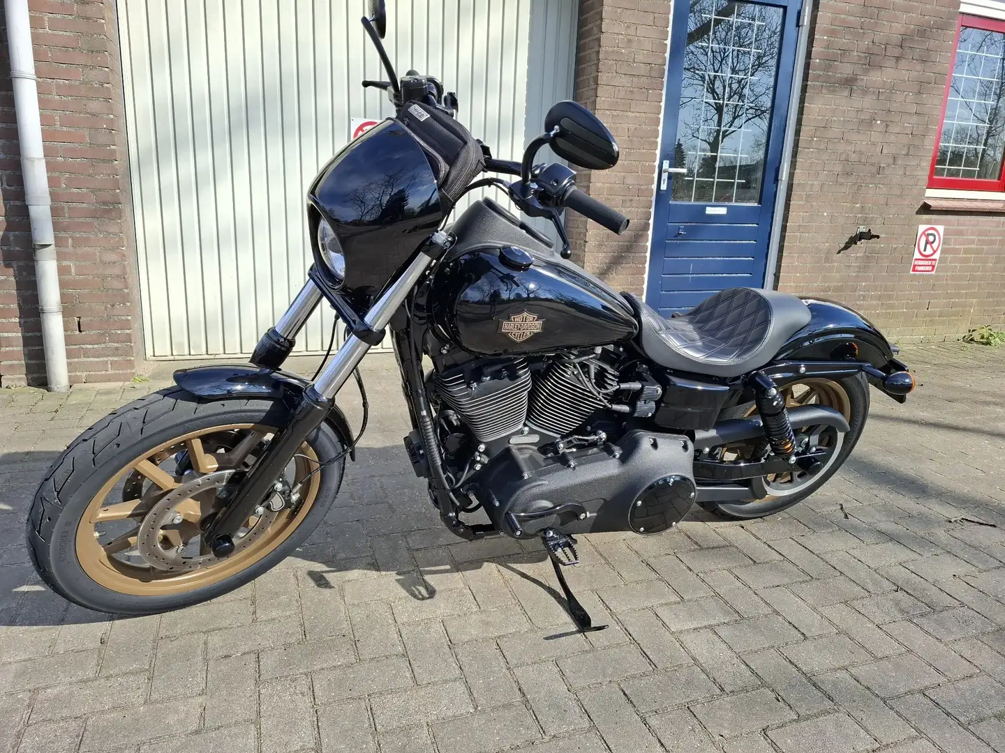 Harley-Davidson Lowrider S Dyna Černá - 2