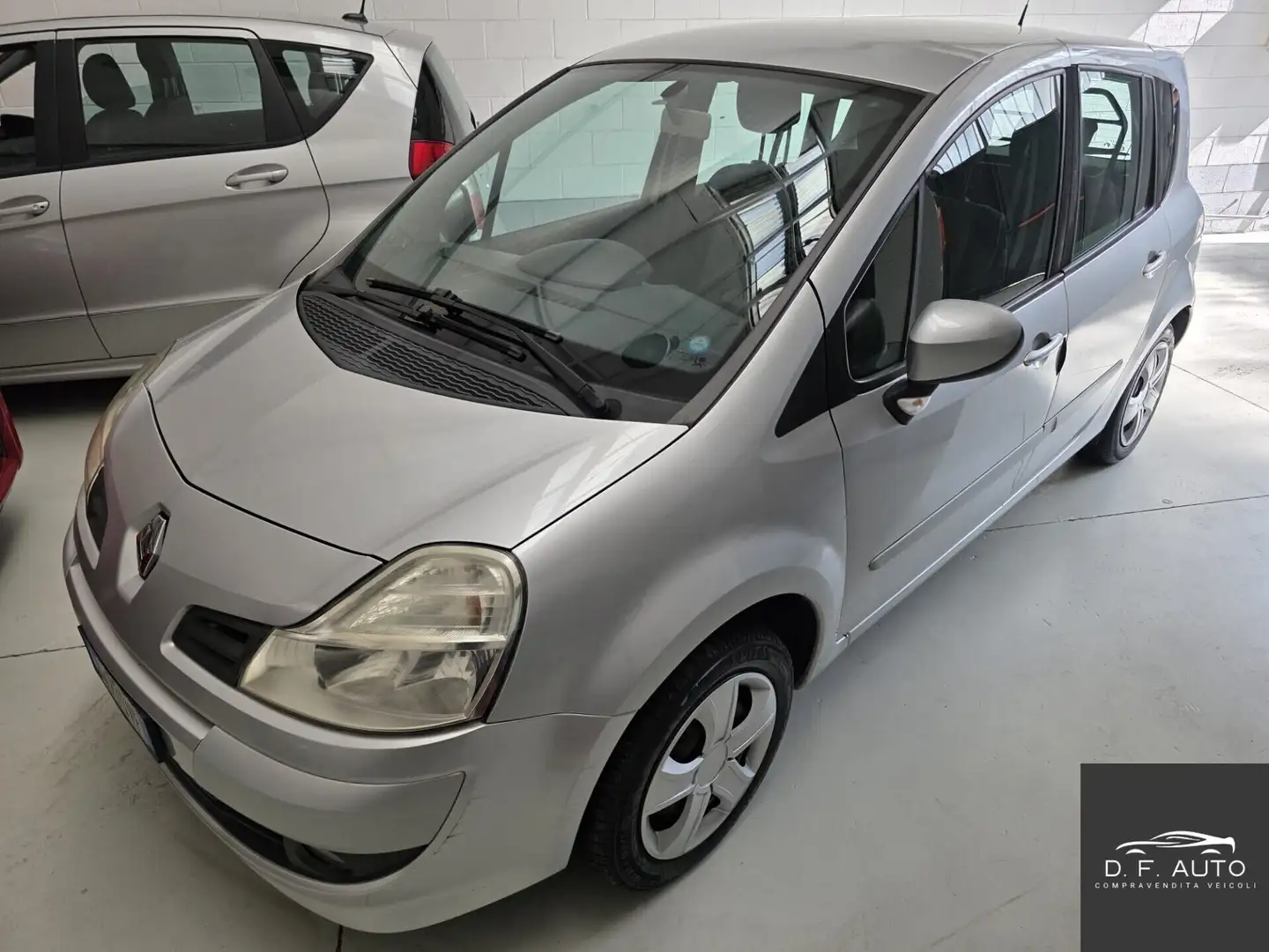 Renault Grand Modus Grand Modus 1.5 dCi 85CV Dynamique IVA ESPOSTA Argento - 1