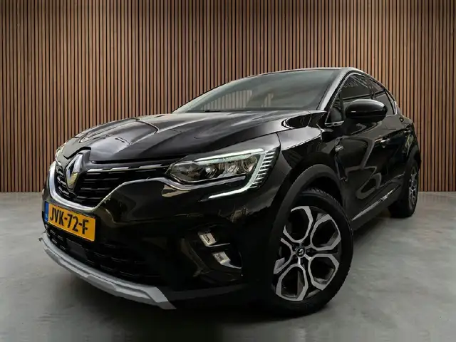 2021 Renault Captur in Black for sale