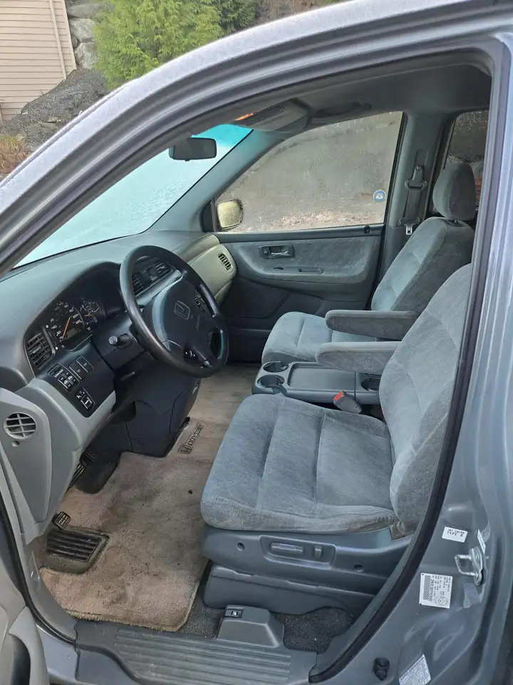 Honda Odyssey снимка Honda Odyssey