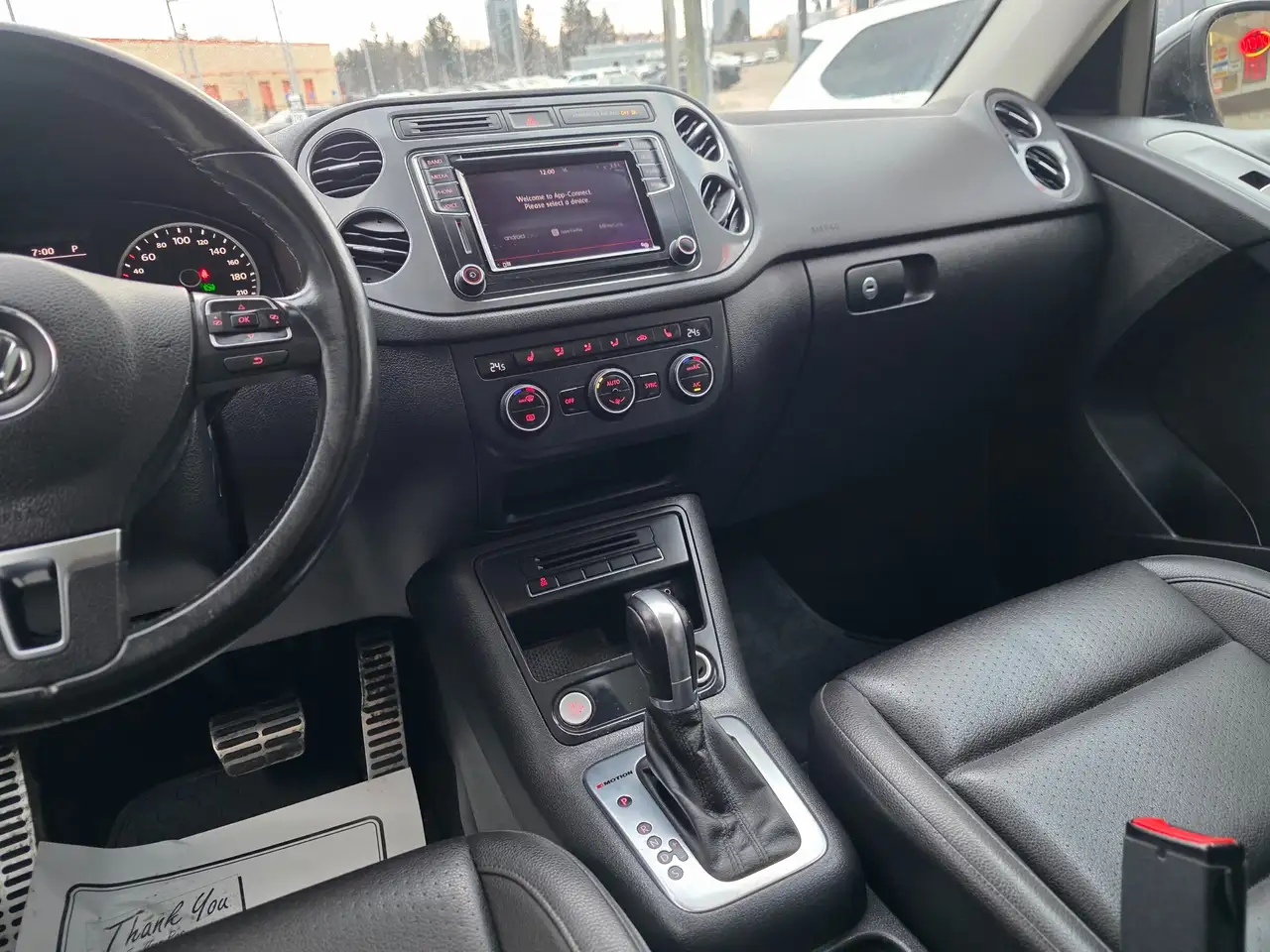 Volkswagen Tiguan снимка Volkswagen Tiguan