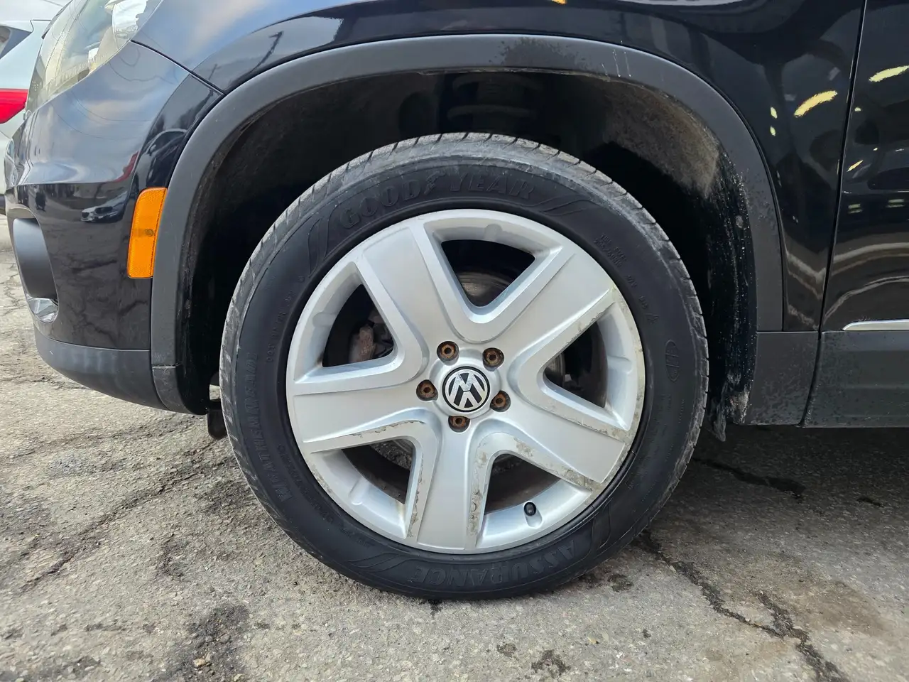 Volkswagen Tiguan снимка Volkswagen Tiguan