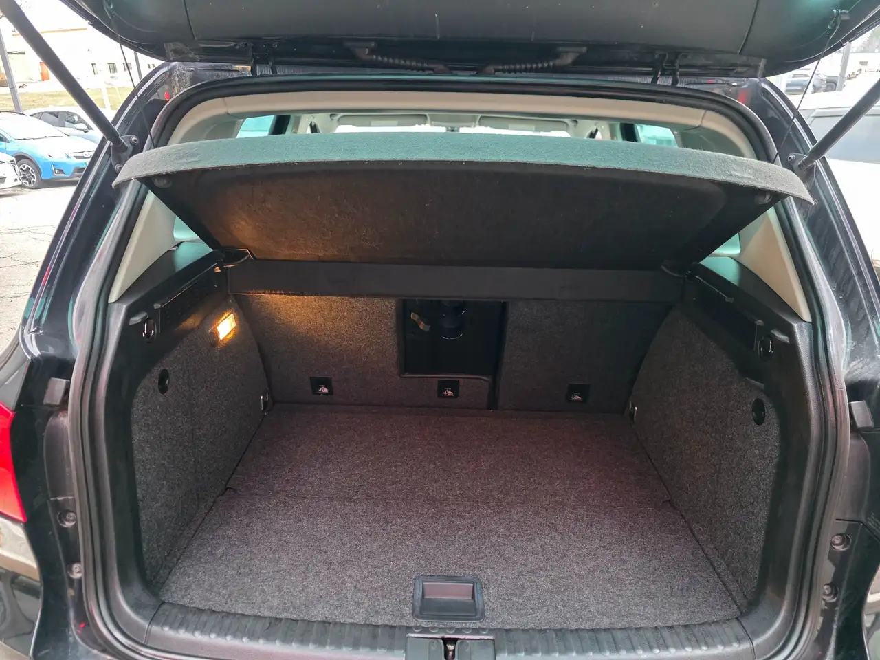 Volkswagen Tiguan снимка Volkswagen Tiguan