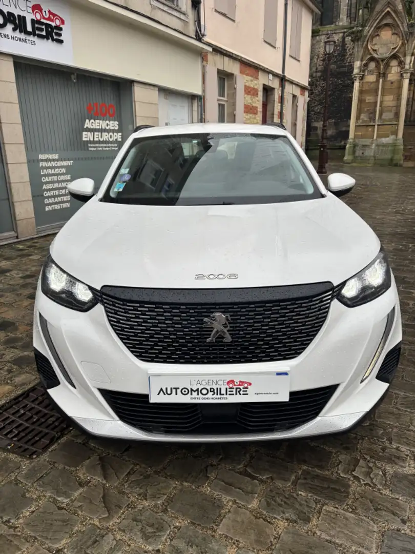 Peugeot e-2008 I (P24E) 5HB 1.2 THP Puretech 12V S&S 100 cv Weiß - 2