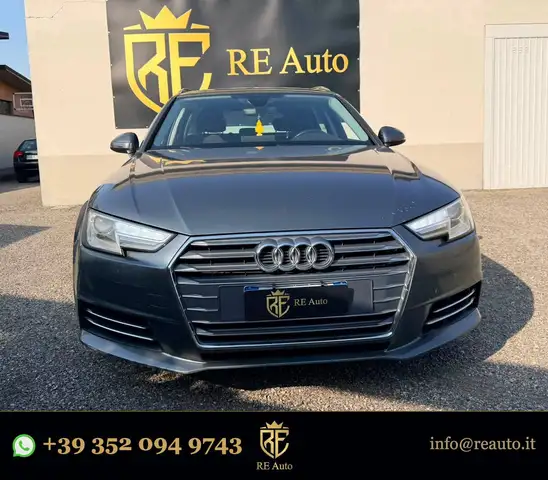 Audi A4 view 7