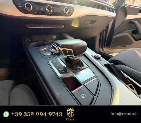 Audi A4 view 16