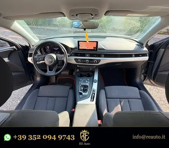 Audi A4 view 11