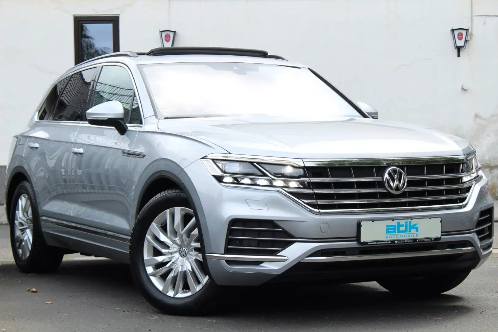 Volkswagen Touareg 1.HAND! PANO MATRIX VIRTUAL DYNAUDIO AHK Silber - 1
