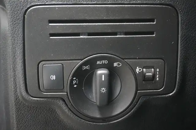 Mercedes-Benz Vito view 15