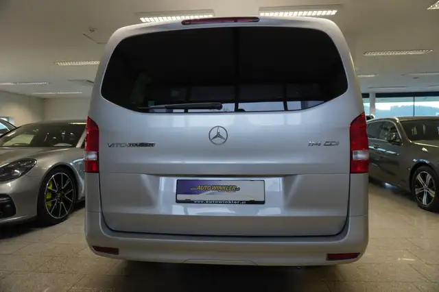 Mercedes-Benz Vito view 6