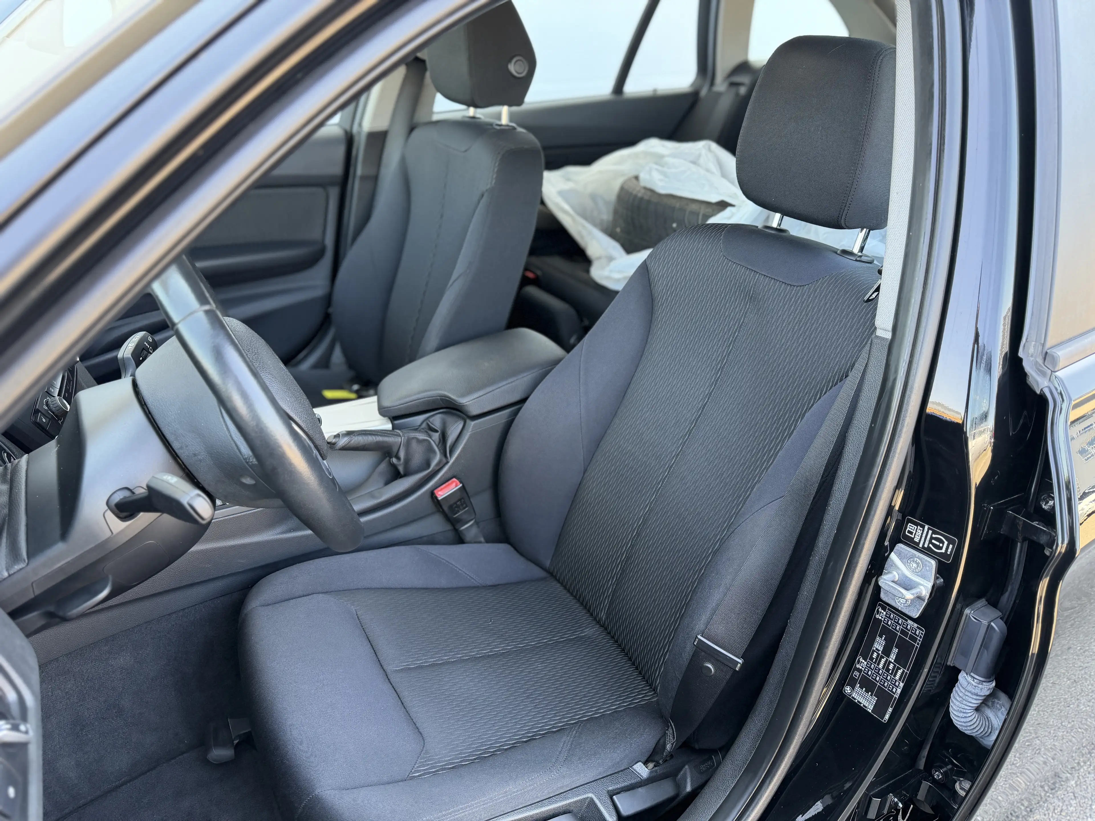 BMW 316 316 i Touring PDC/Sitzheizung/Lederlenkrad/Winterräder — photo 7
