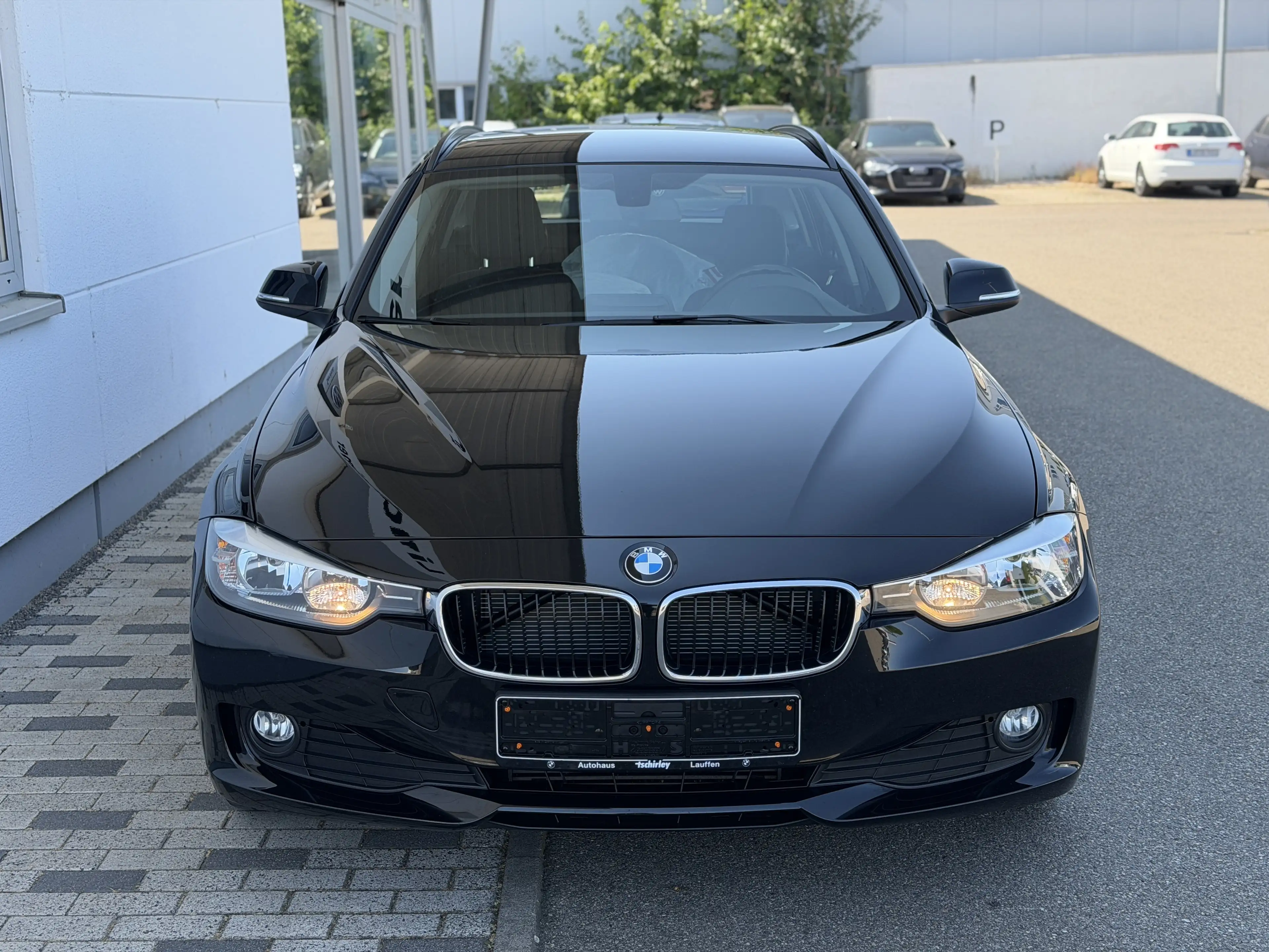 BMW 316 316 i Touring PDC/Sitzheizung/Lederlenkrad/Winterräder — photo 3