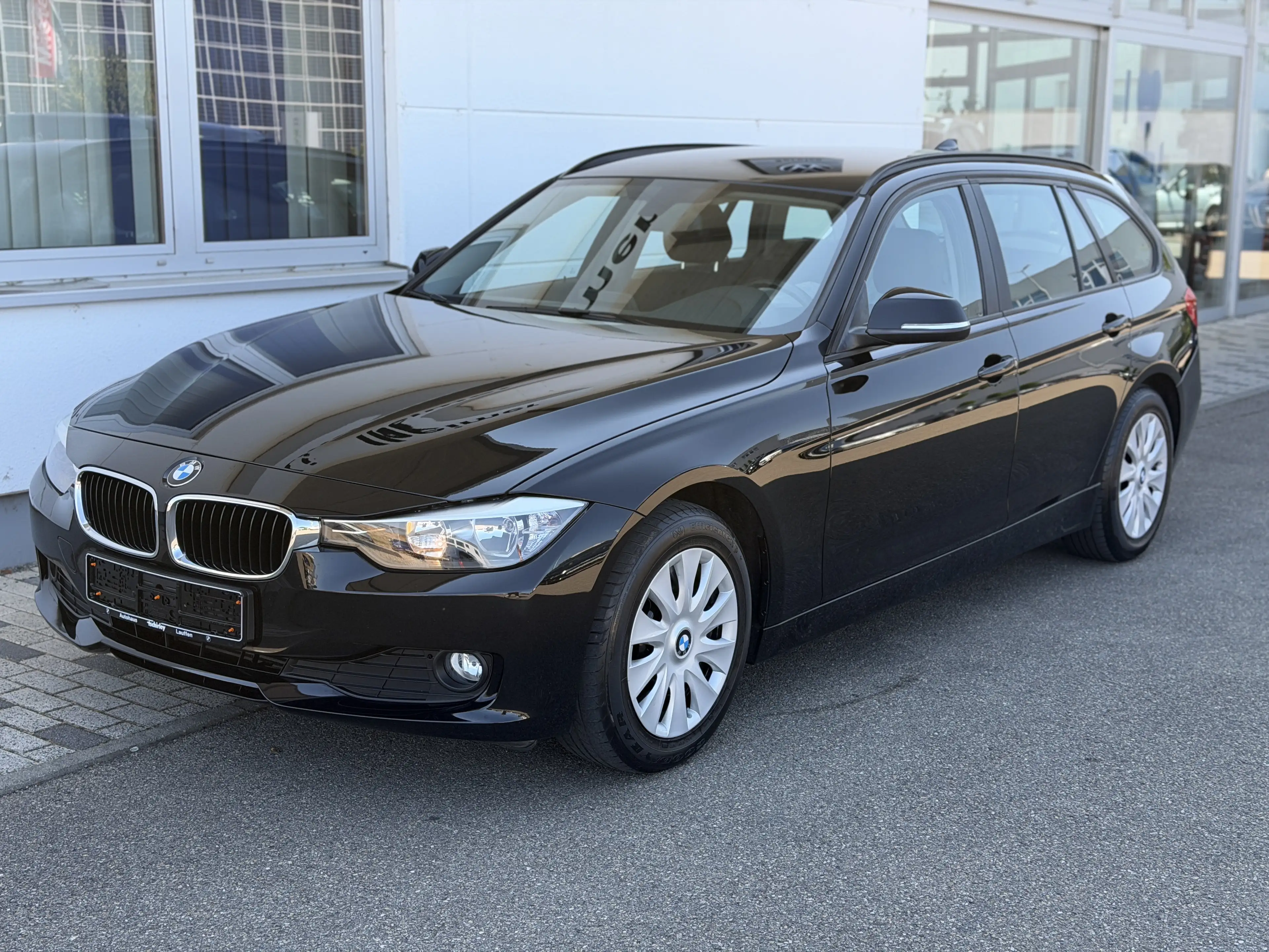 BMW 316 316 i Touring PDC/Sitzheizung/Lederlenkrad/Winterräder — photo 2