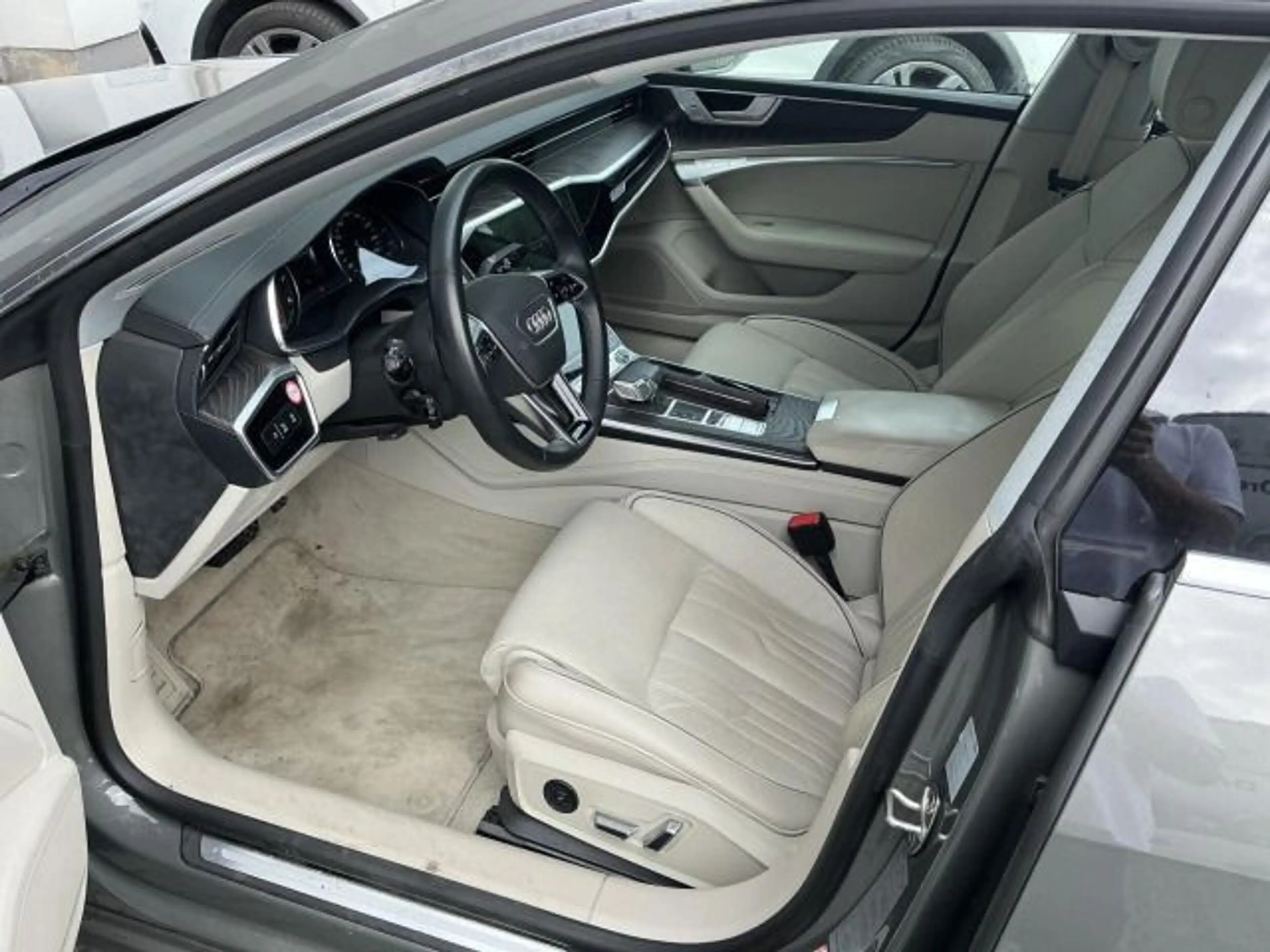 Audi A7 55 TFSI quattro 250(340) kW(PS) S t — photo 4