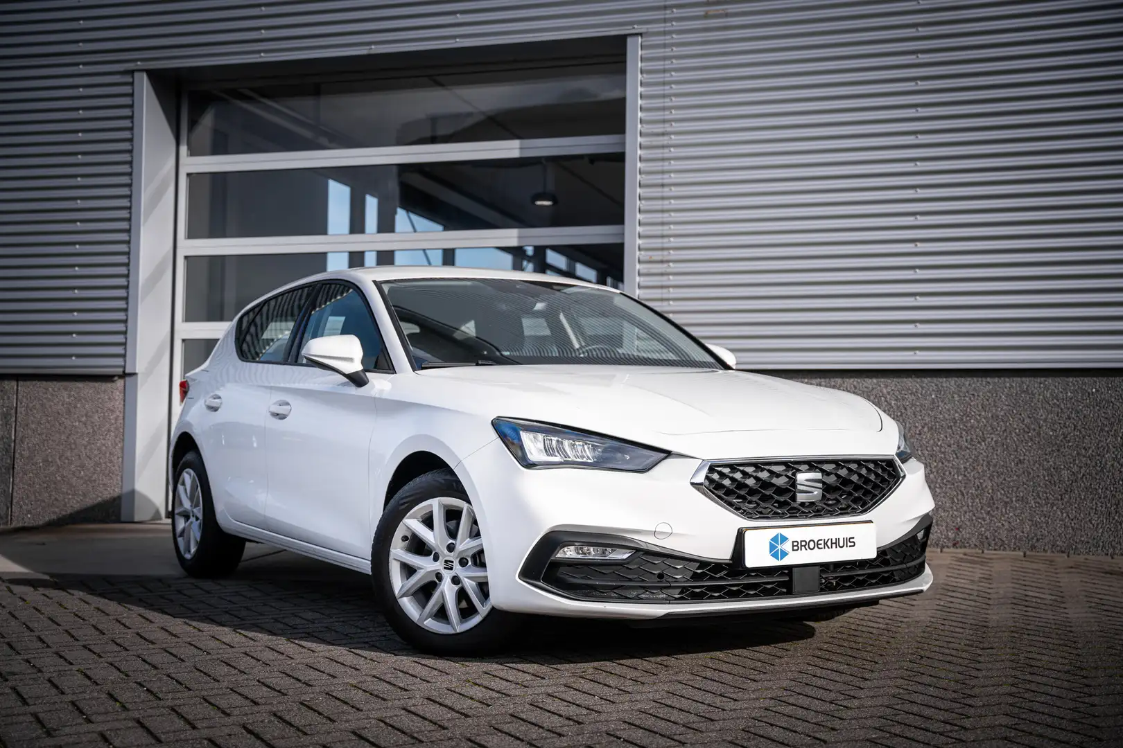 SEAT Leon 1.0 TSI Reference | Airco (automatisch) | Cruise c Weiß - 2