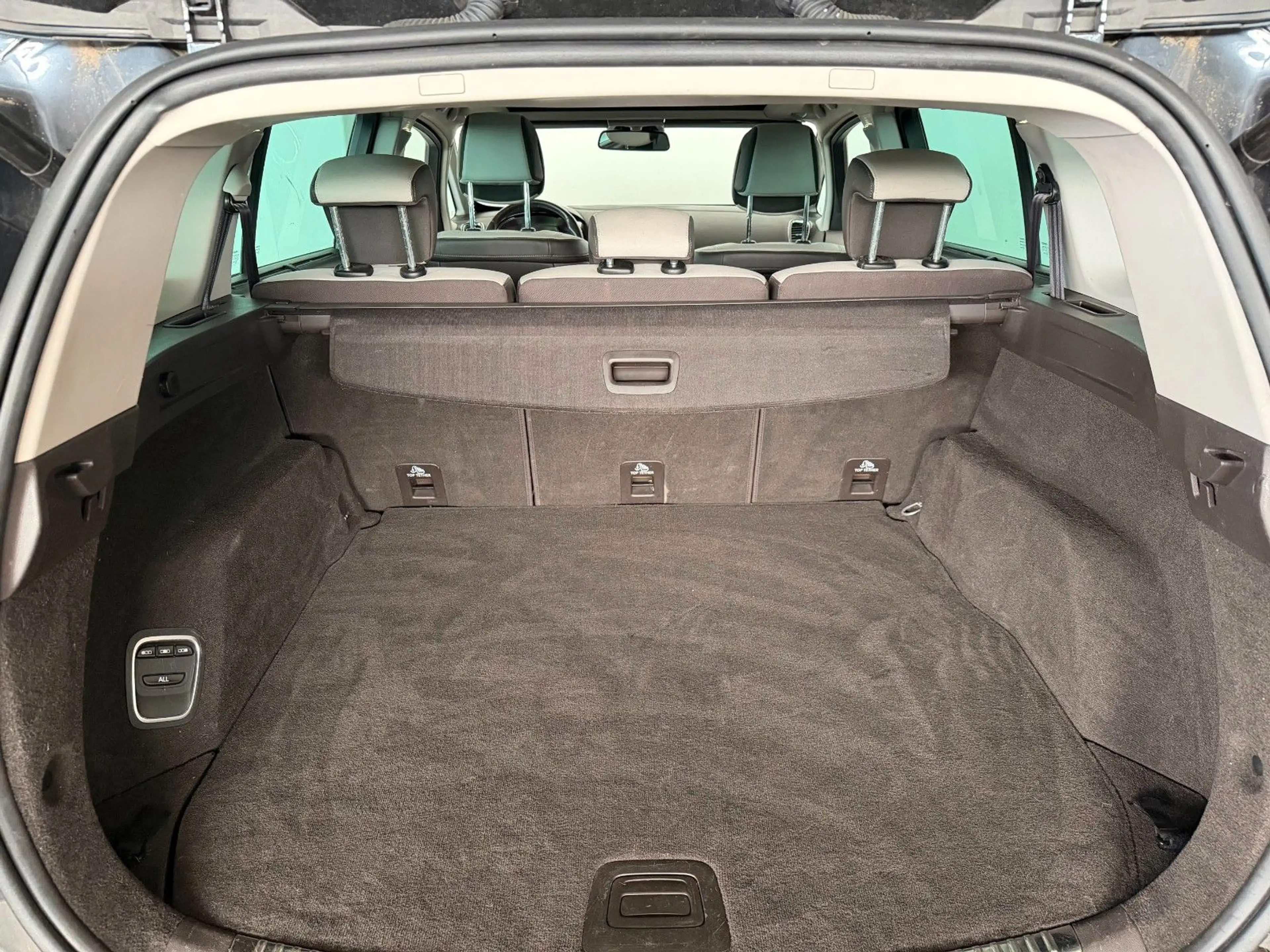 Renault Espace V Elysée 1.8 TCe 225 — photo 12