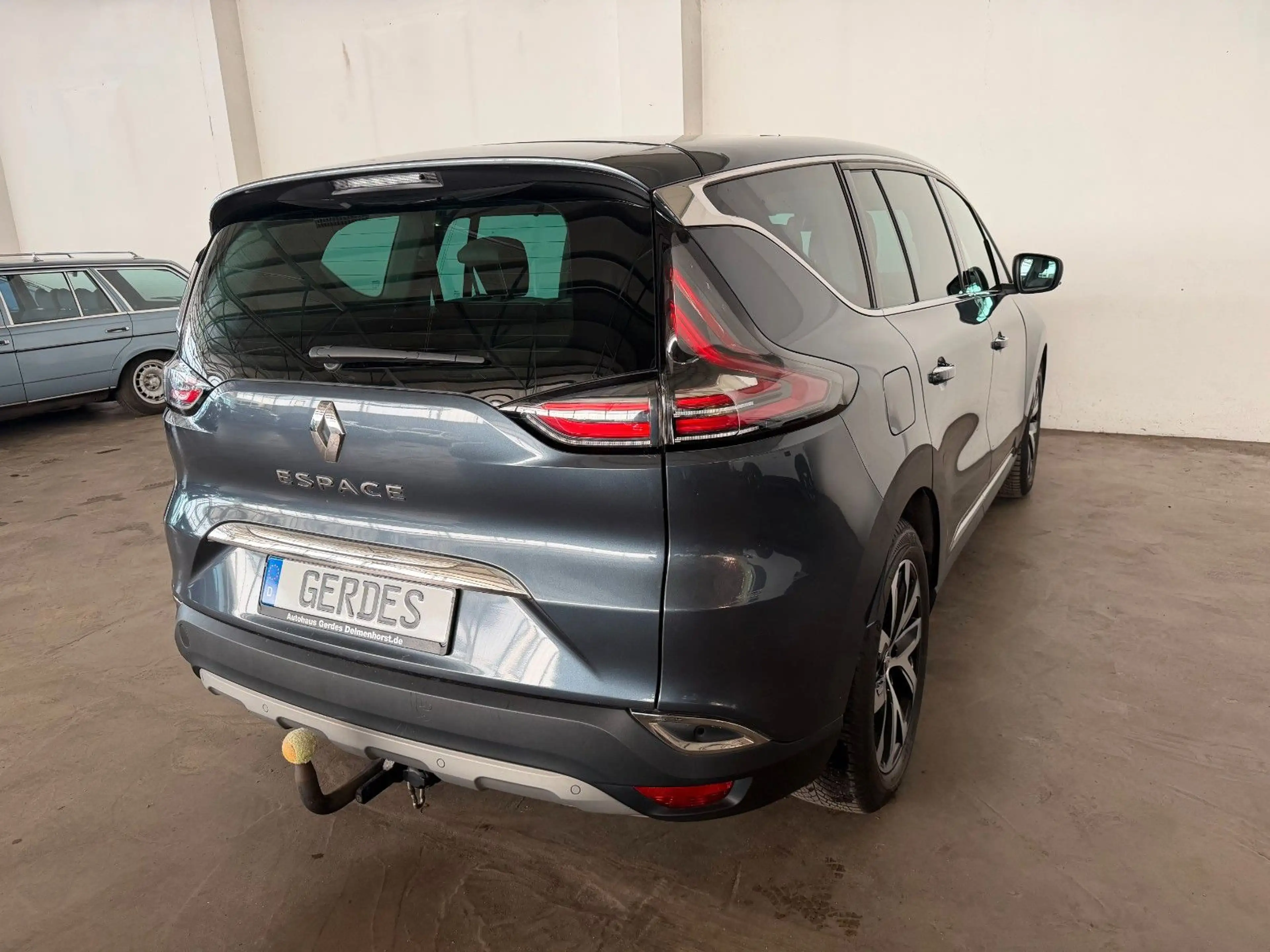 Renault Espace V Elysée 1.8 TCe 225 — photo 9
