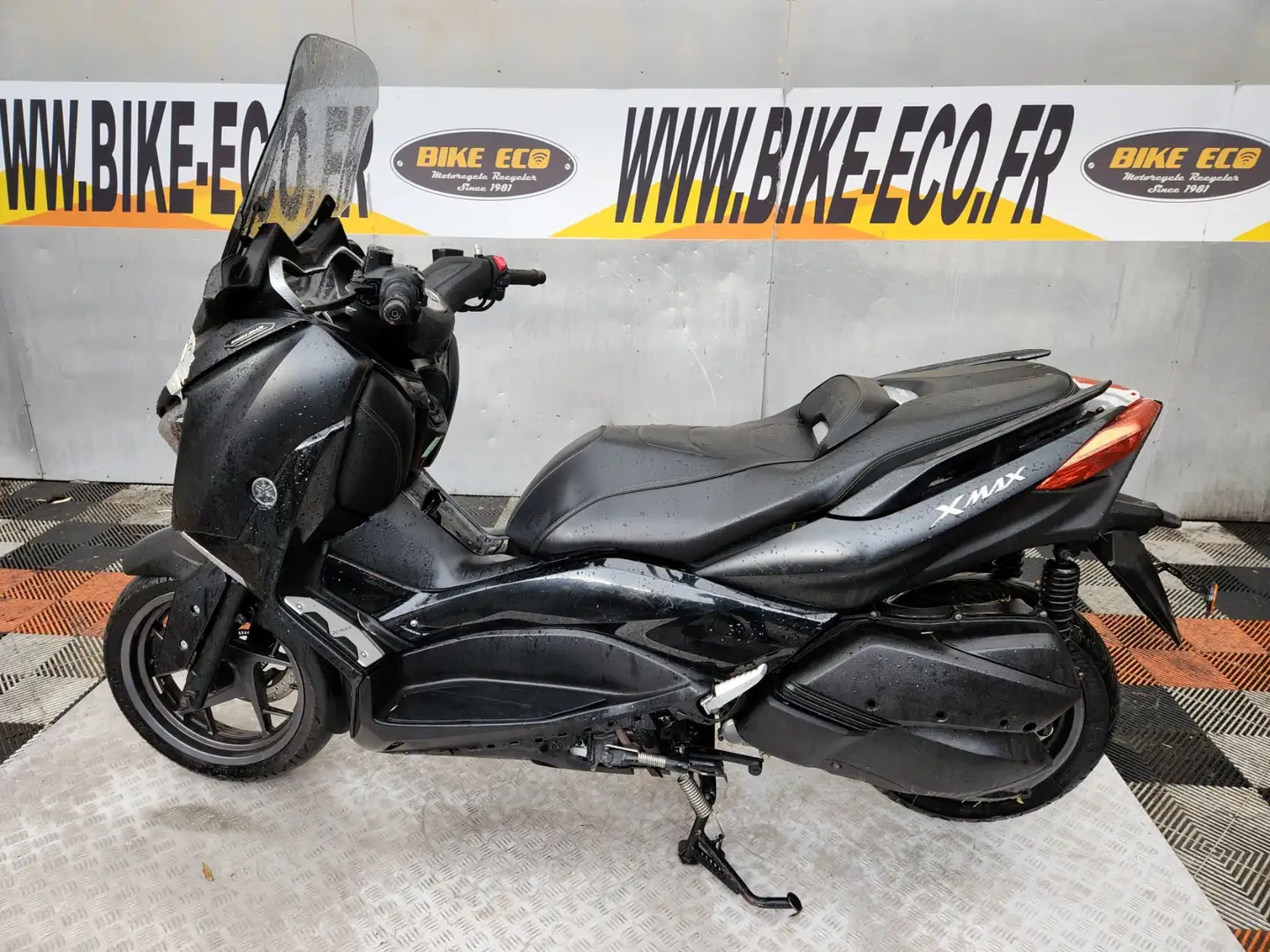 Yamaha X-Max 300 Negru - 2