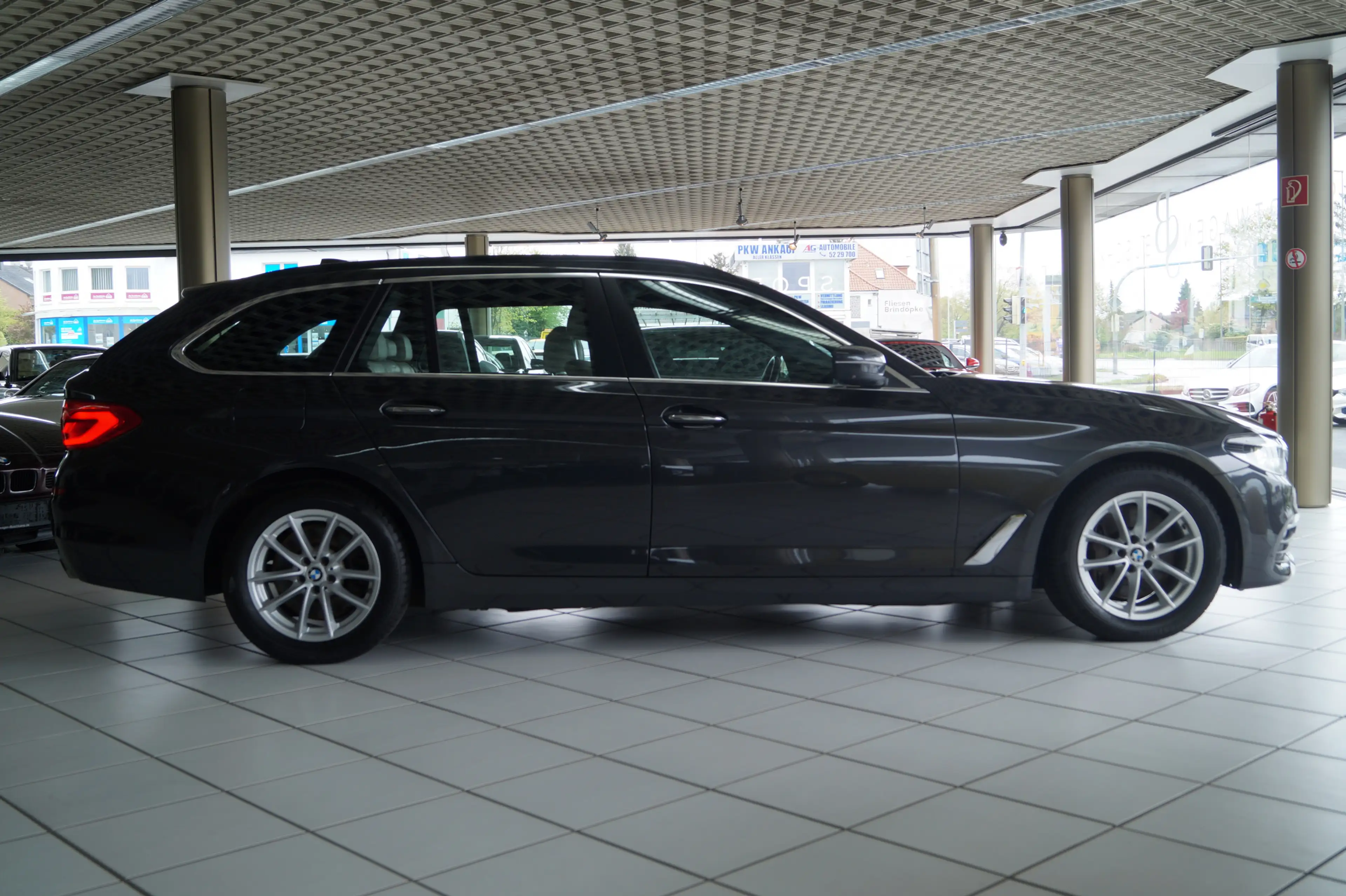 BMW 540 d xDrive ACC HUD KAM LED DRIVING-ASS+ LED — photo 3