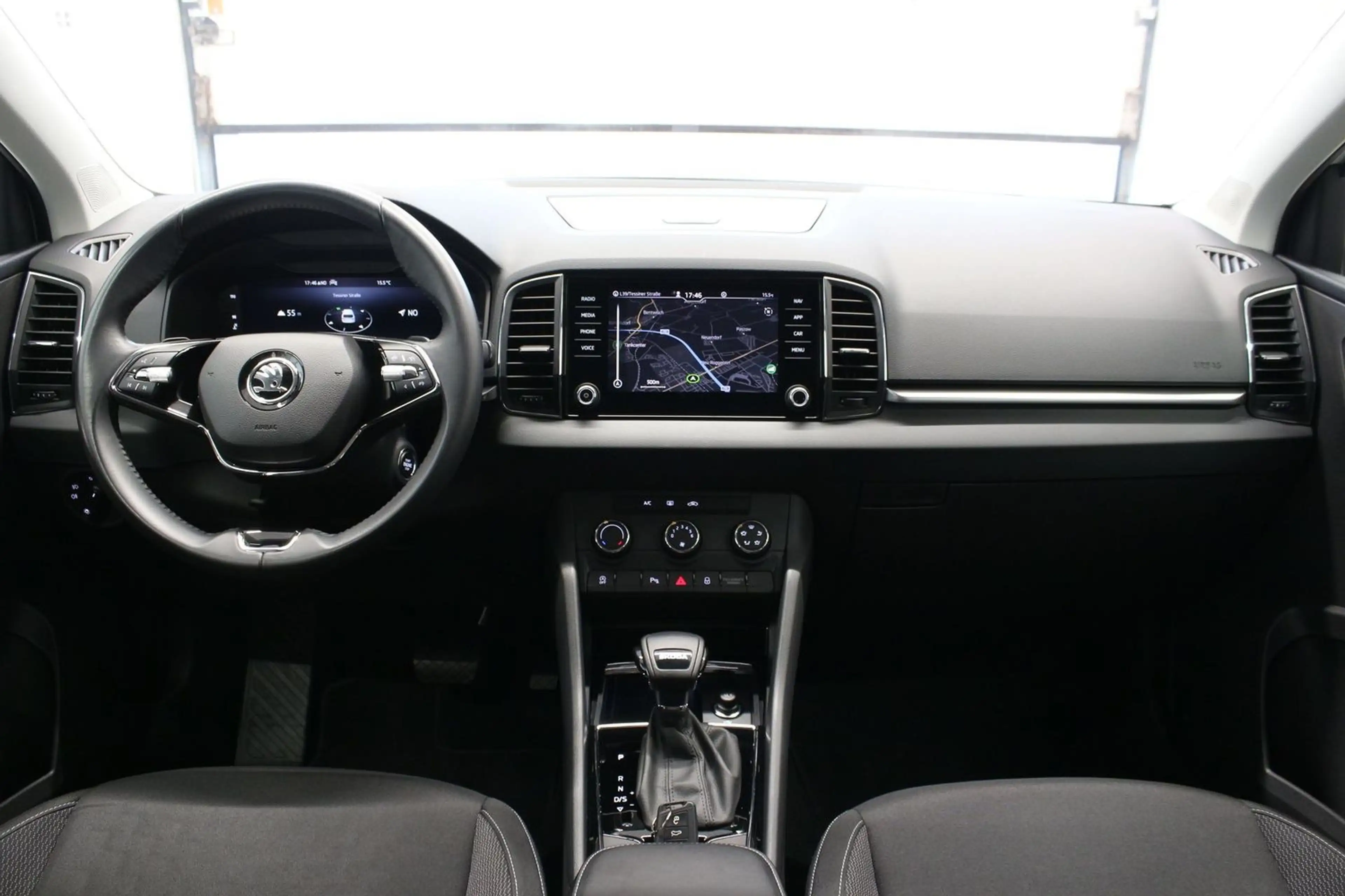 Skoda Karoq Ambition Led DSG — photo 10
