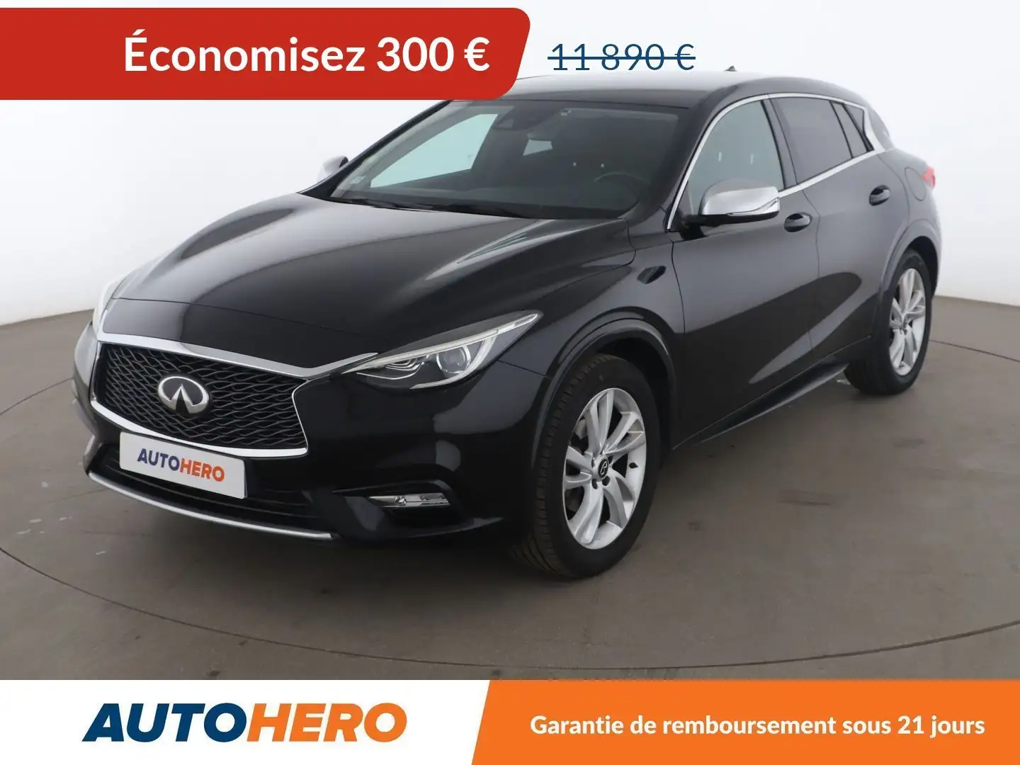 Infiniti Q30 1.5d Schwarz - 1