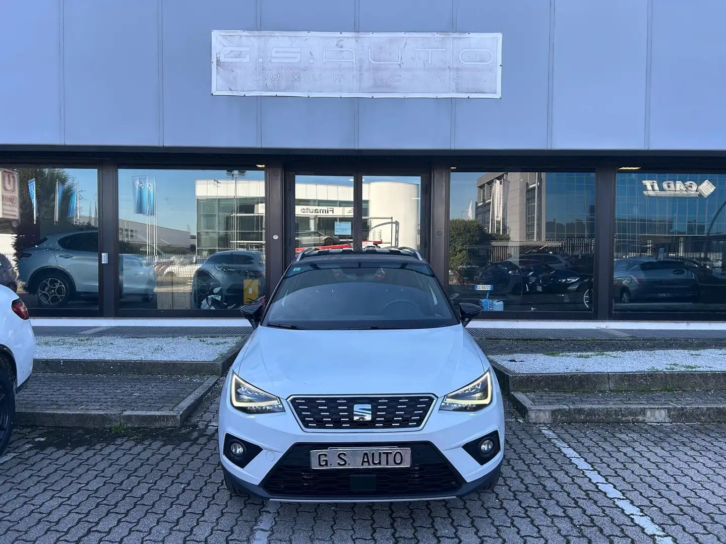 SEAT Arona 1.6 tdi Xcellence 95cv dsg my18 Blanc - 2