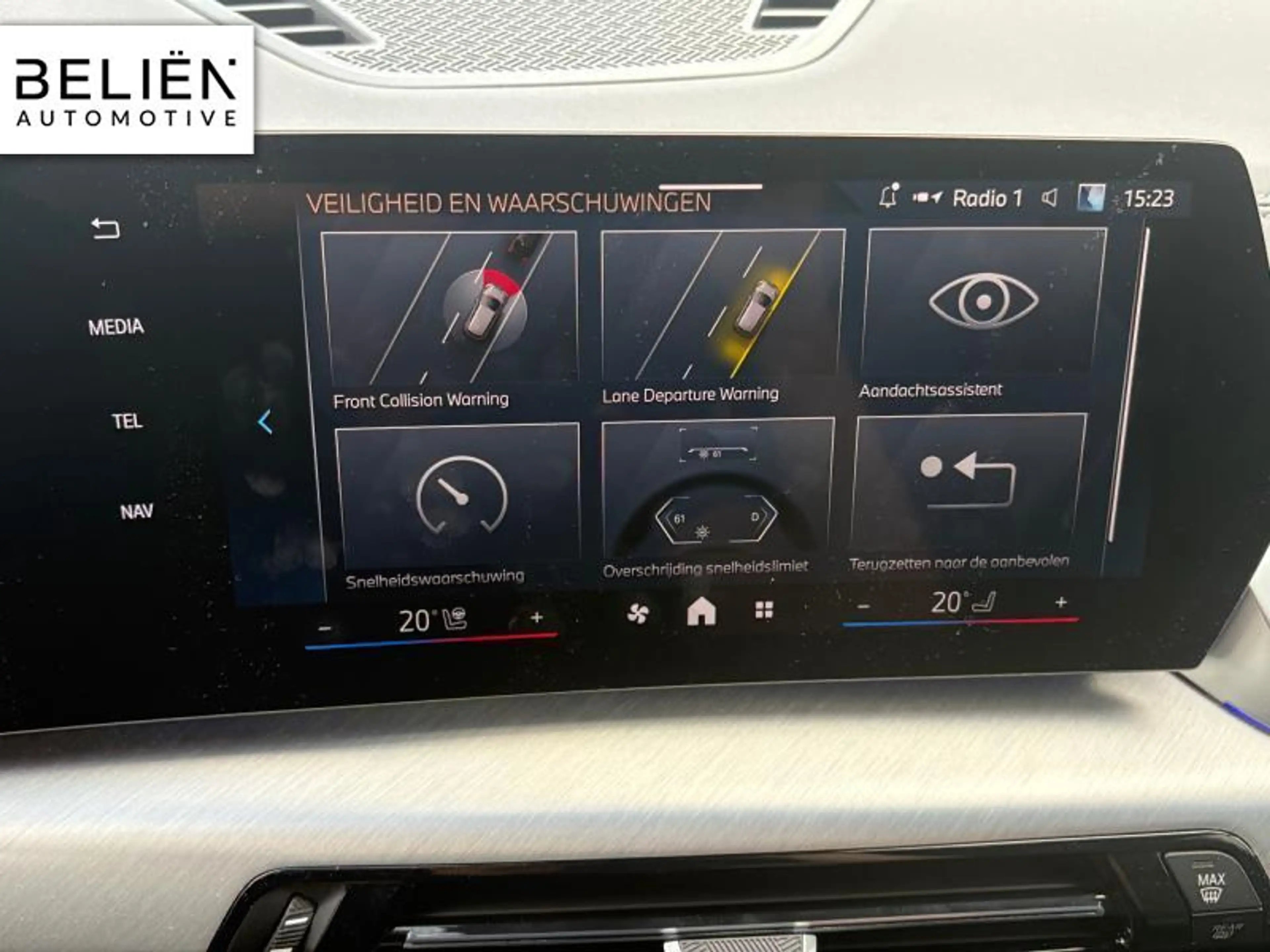 BMW iX2 xDrive30 — photo 15